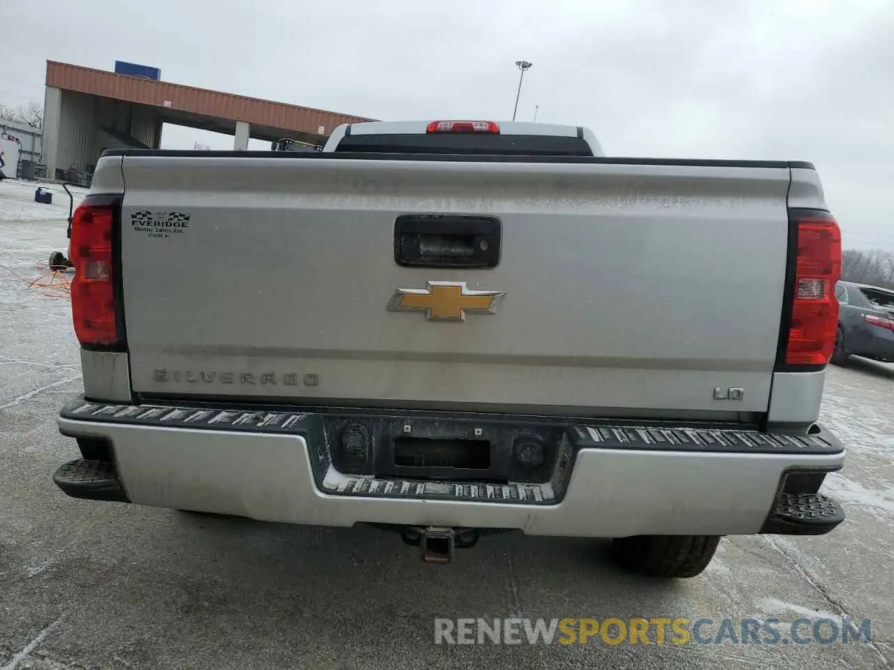 6 Photograph of a damaged car 2GCVKPEC1K1235459 CHEVROLET ALL Models 2019