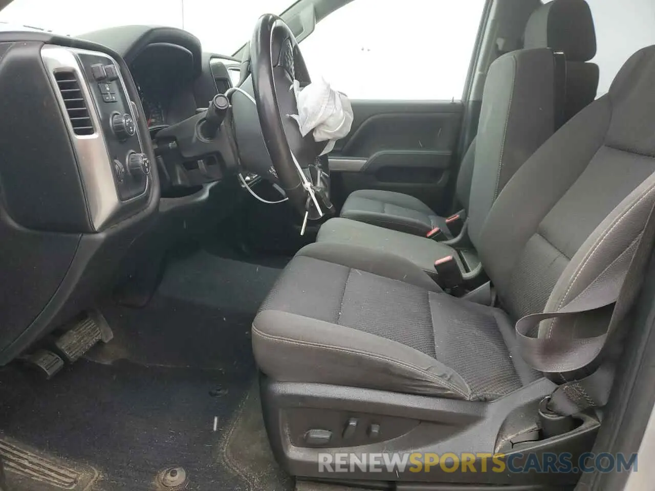 7 Photograph of a damaged car 2GCVKPEC1K1235459 CHEVROLET ALL Models 2019