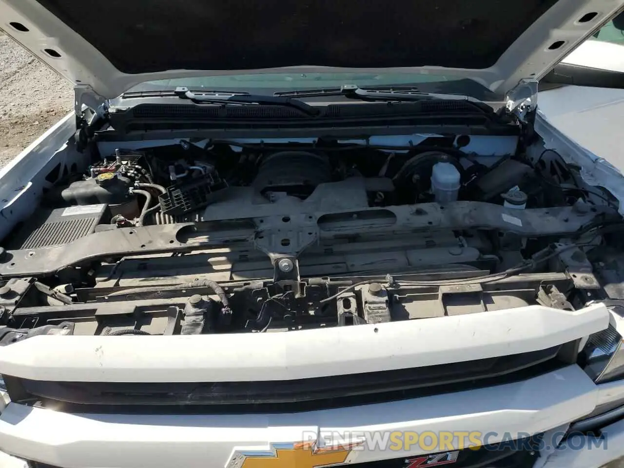 11 Photograph of a damaged car 2GCVKPEC2K1125259 CHEVROLET ALL Models 2019