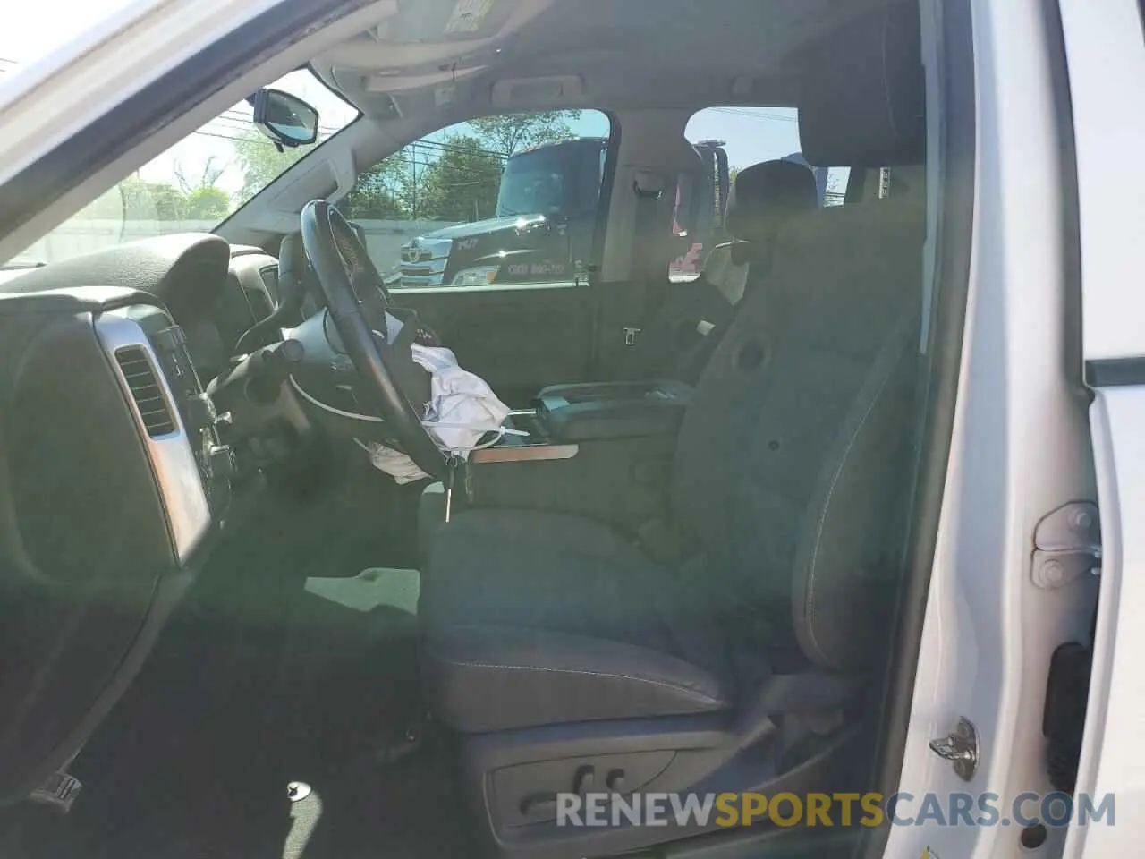 7 Photograph of a damaged car 2GCVKPEC2K1125259 CHEVROLET ALL Models 2019