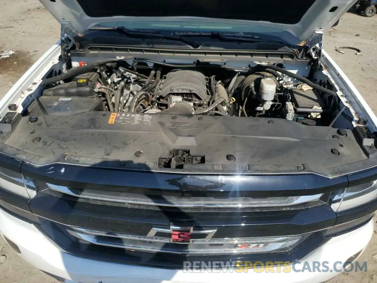 11 Photograph of a damaged car 2GCVKPEC3K1204715 CHEVROLET ALL Models 2019