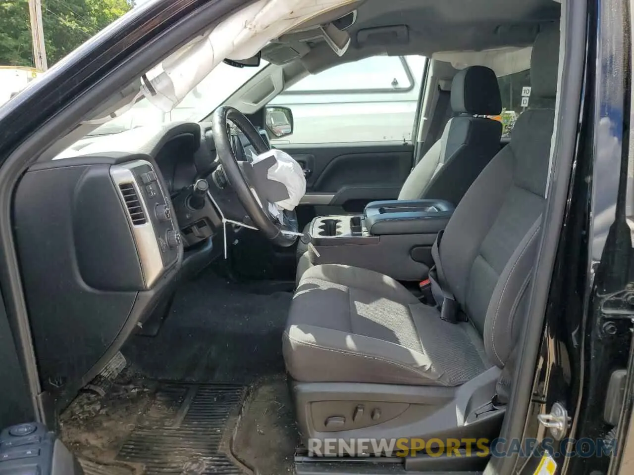 7 Photograph of a damaged car 2GCVKPEC3K1214774 CHEVROLET ALL Models 2019