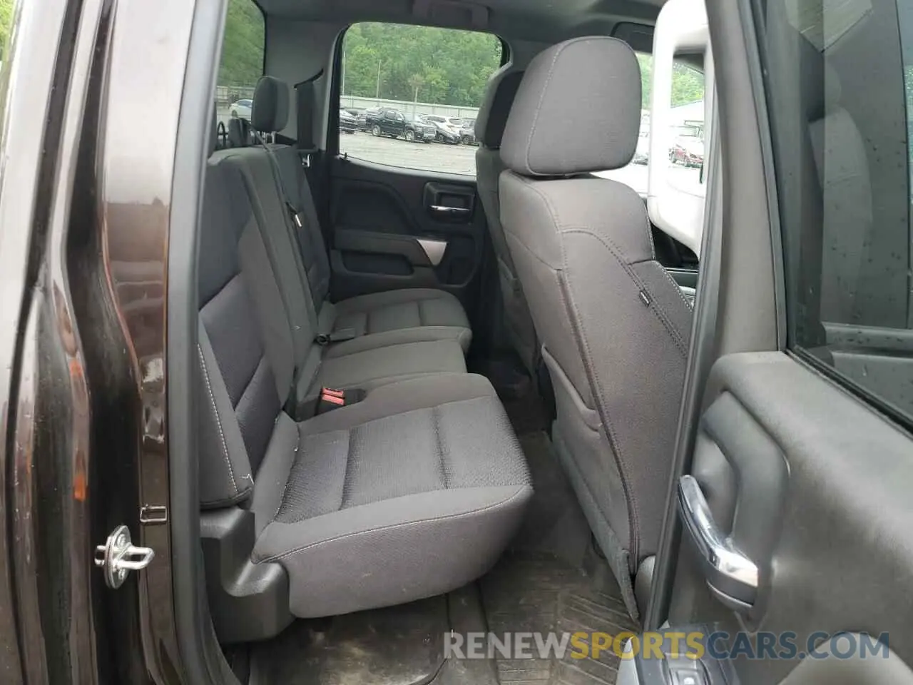 10 Photograph of a damaged car 2GCVKPEC3K1218632 CHEVROLET ALL Models 2019