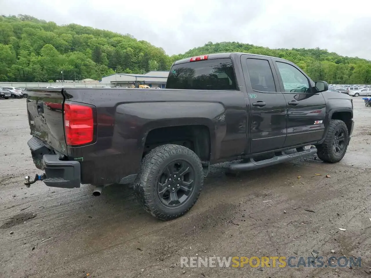 3 Photograph of a damaged car 2GCVKPEC3K1218632 CHEVROLET ALL Models 2019