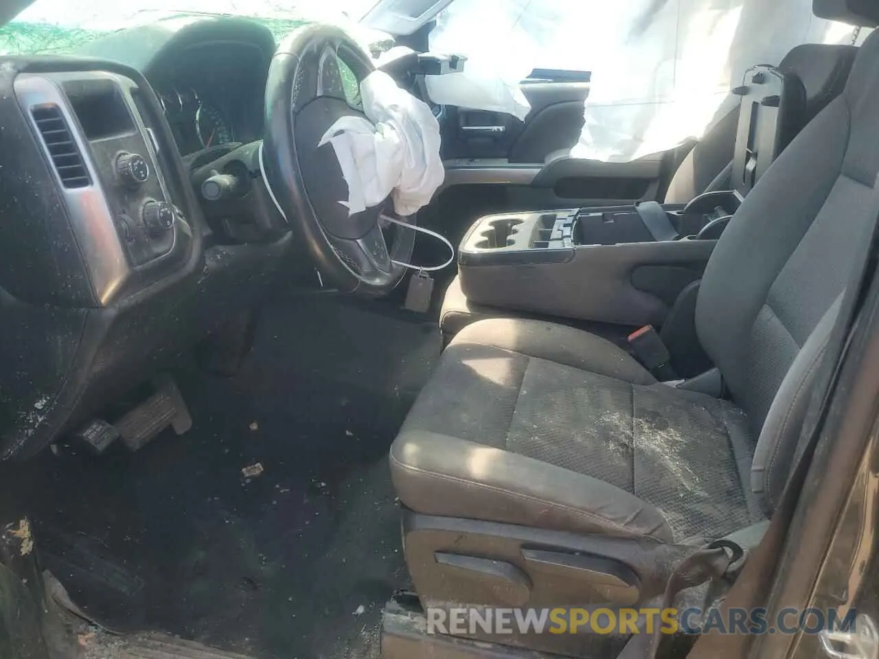 7 Photograph of a damaged car 2GCVKPEC4K1122623 CHEVROLET ALL Models 2019