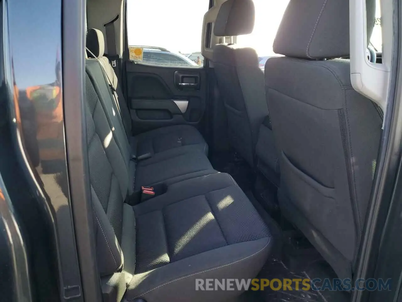 10 Photograph of a damaged car 2GCVKPEC4K1169912 CHEVROLET ALL Models 2019