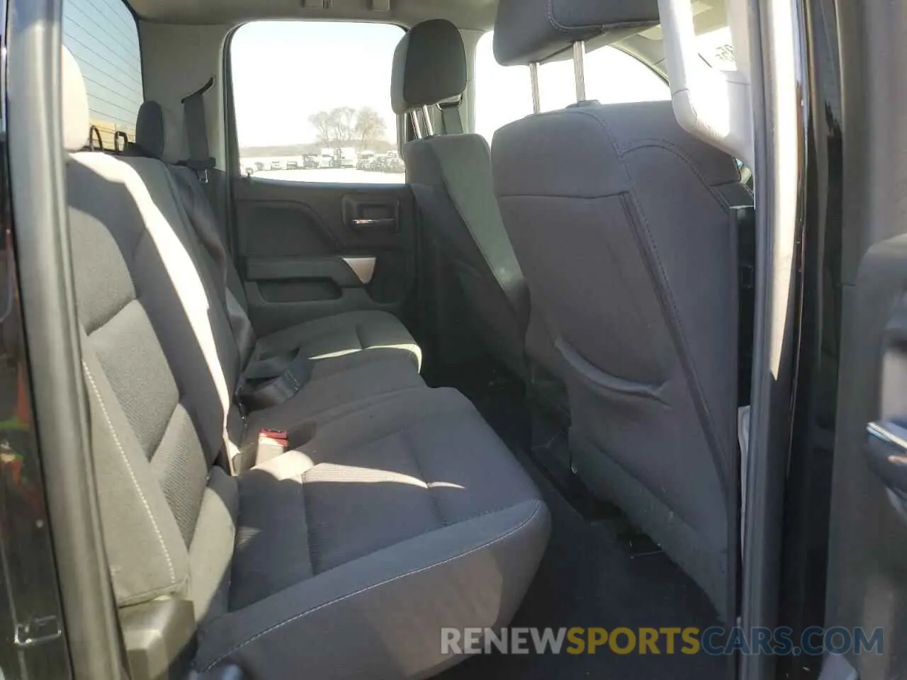 10 Photograph of a damaged car 2GCVKPEC5K1107063 CHEVROLET ALL Models 2019