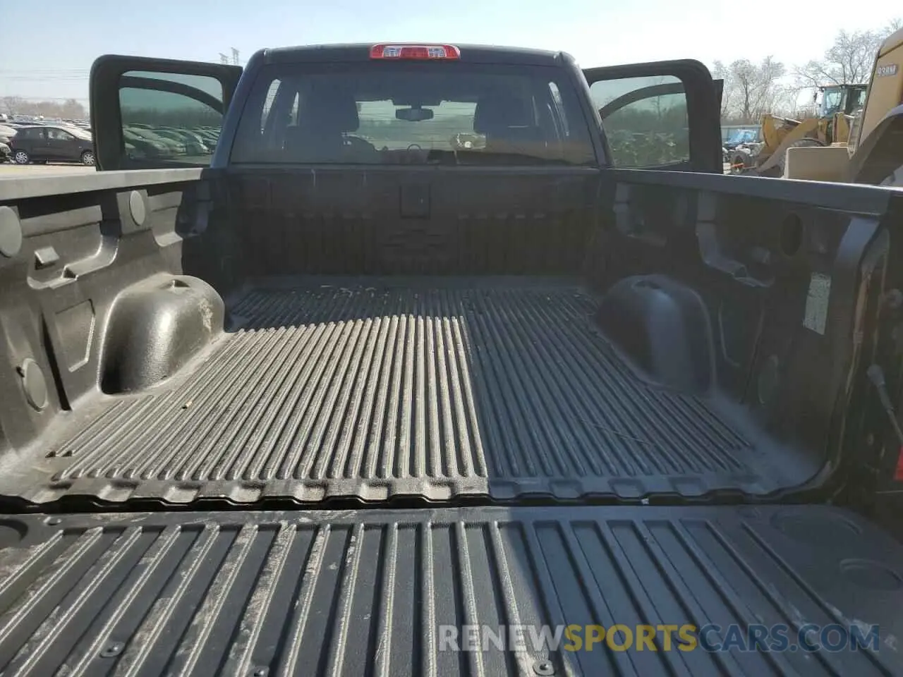 6 Photograph of a damaged car 2GCVKPEC5K1107063 CHEVROLET ALL Models 2019