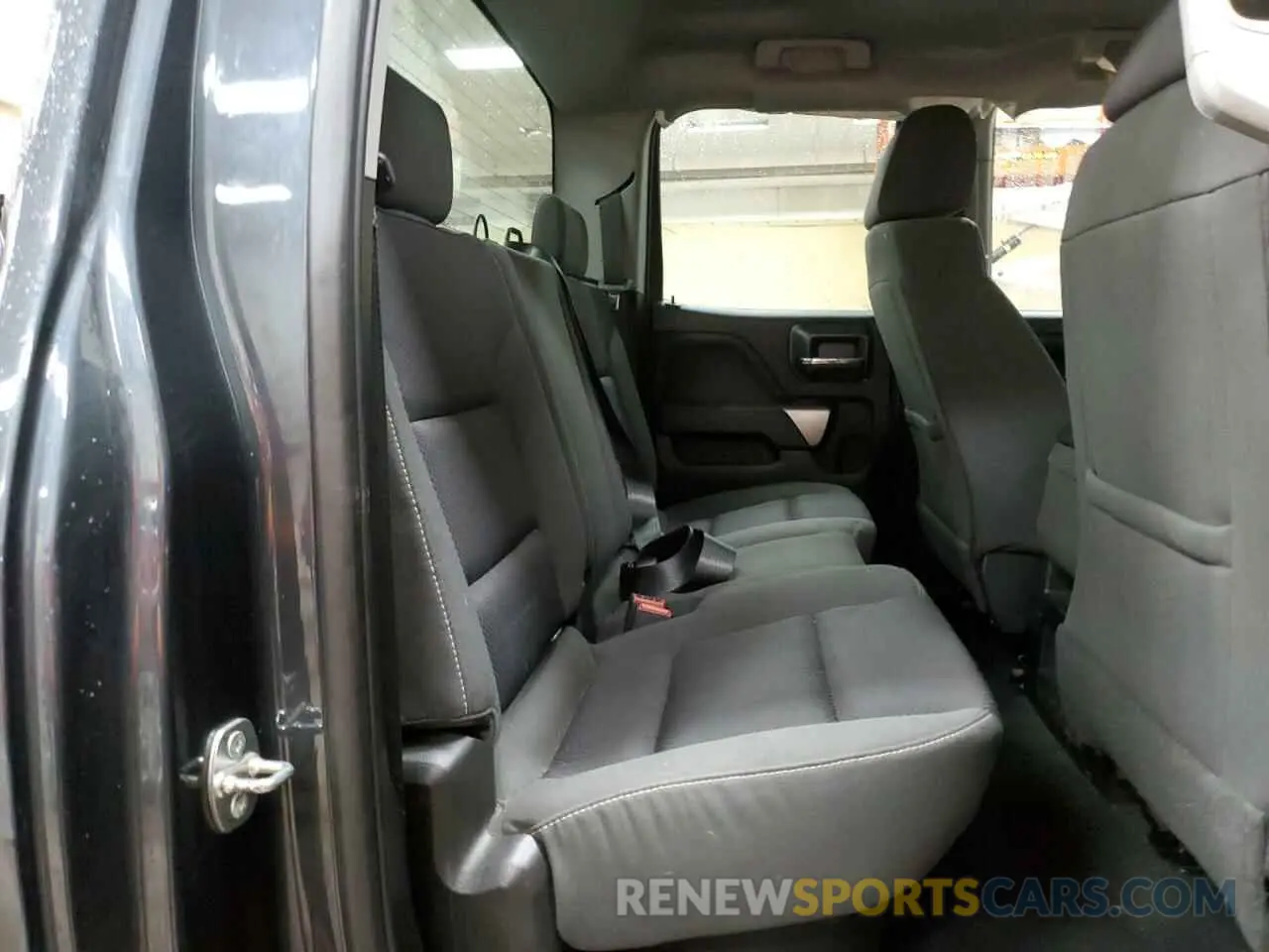 10 Photograph of a damaged car 2GCVKPEC6K1123627 CHEVROLET All Models 2019