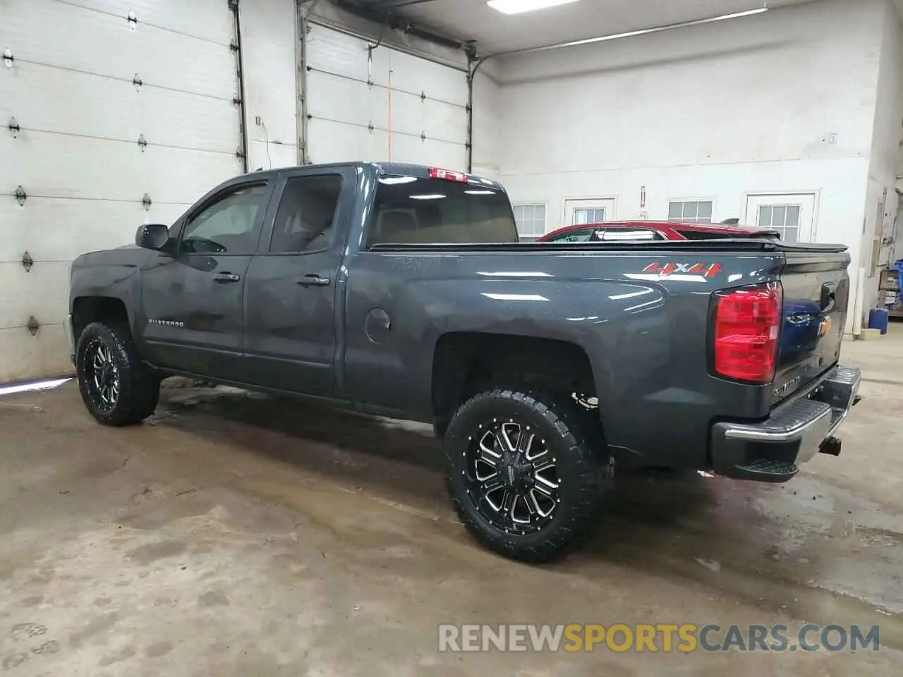 2 Photograph of a damaged car 2GCVKPEC6K1123627 CHEVROLET All Models 2019