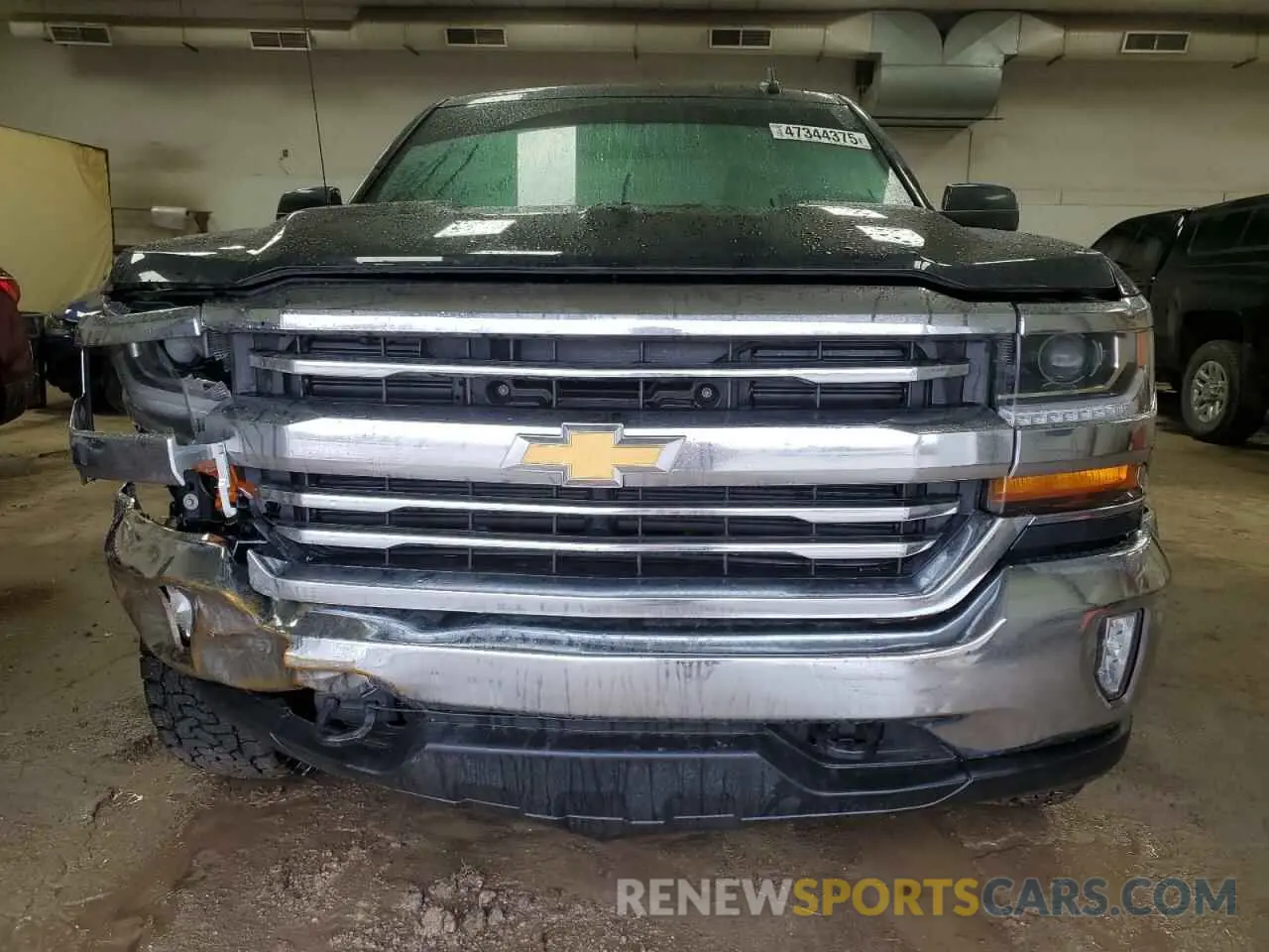 5 Photograph of a damaged car 2GCVKPEC6K1123627 CHEVROLET All Models 2019