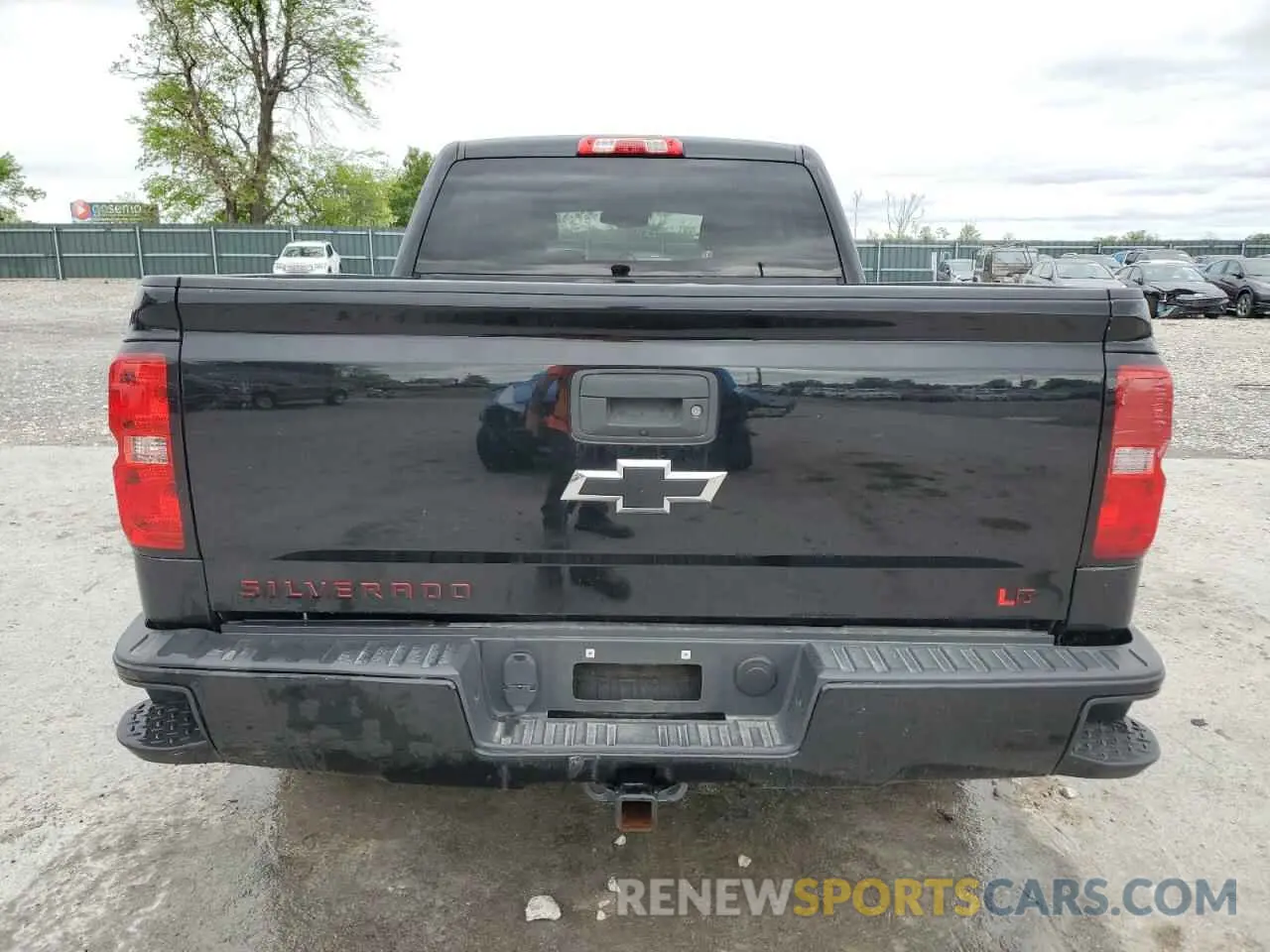 6 Photograph of a damaged car 2GCVKPEC6K1172049 CHEVROLET ALL Models 2019