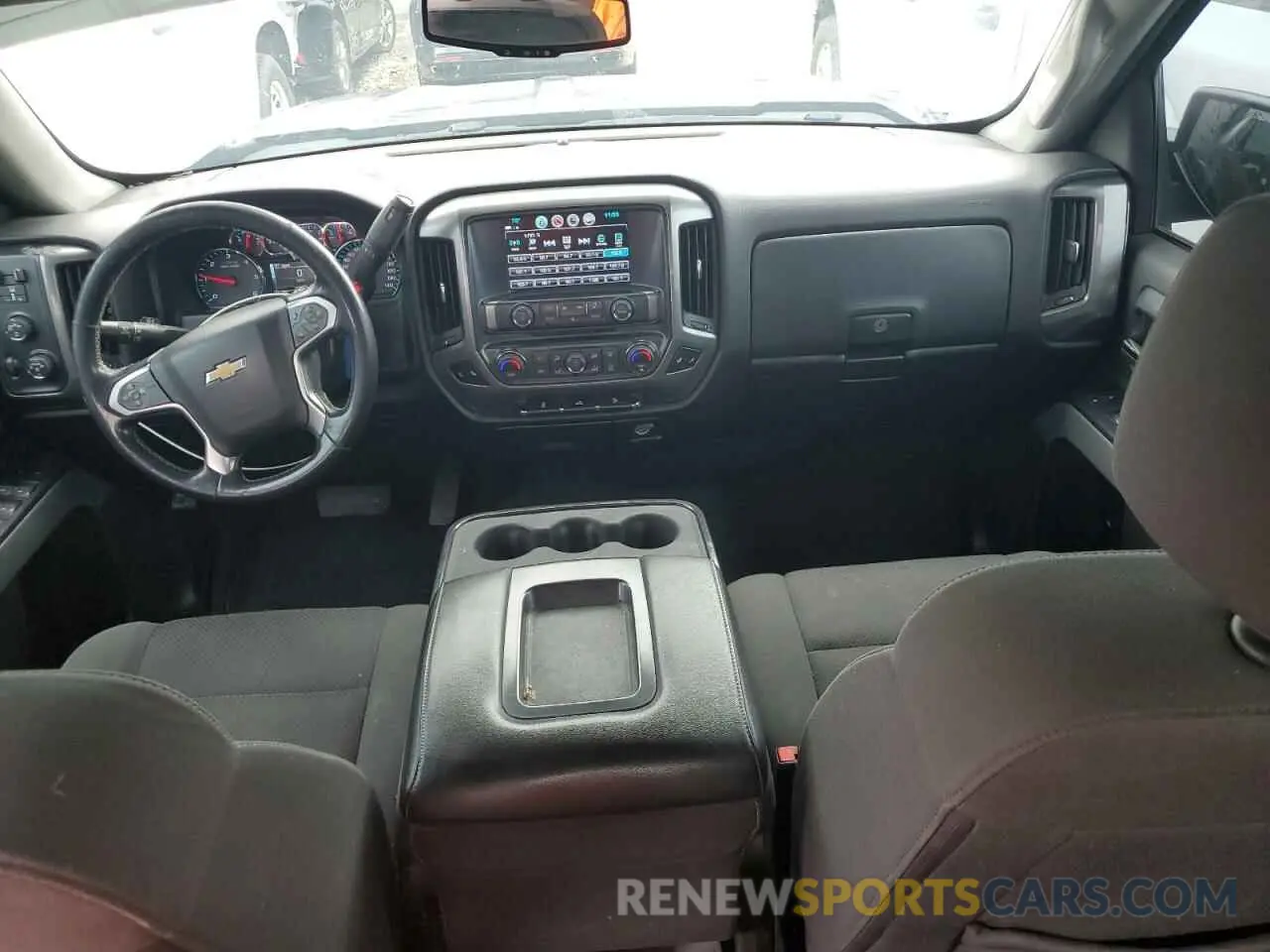 8 Photograph of a damaged car 2GCVKPEC6K1172049 CHEVROLET ALL Models 2019