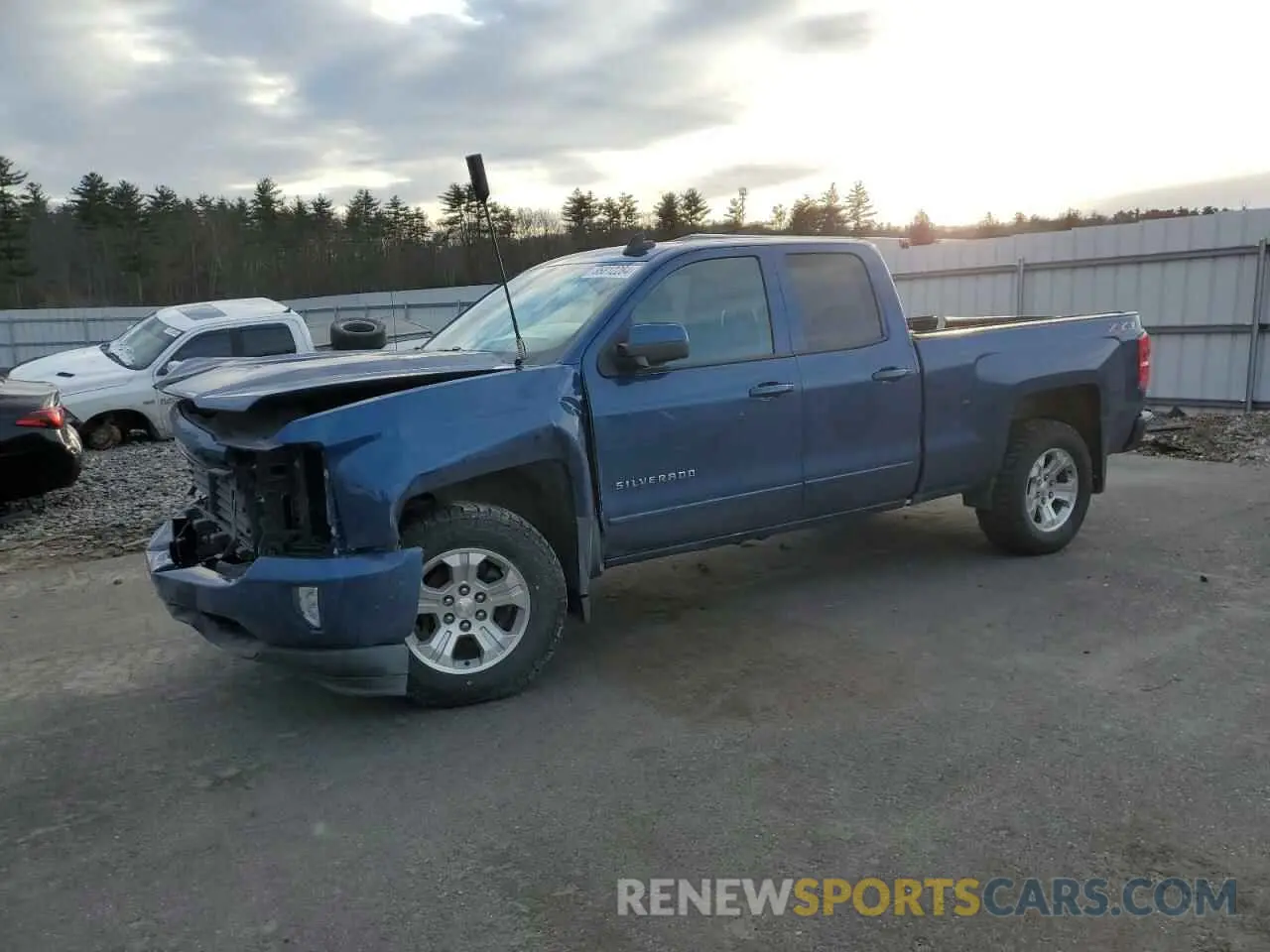 1 Photograph of a damaged car 2GCVKPEC6K1173802 CHEVROLET ALL Models 2019