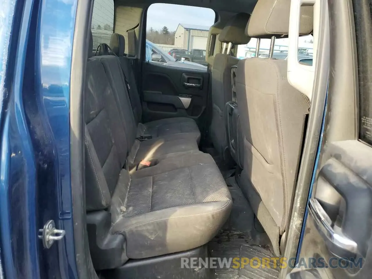 10 Photograph of a damaged car 2GCVKPEC6K1173802 CHEVROLET ALL Models 2019