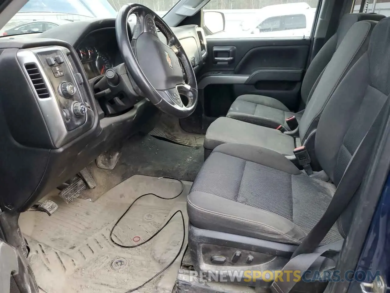 7 Photograph of a damaged car 2GCVKPEC6K1173802 CHEVROLET ALL Models 2019
