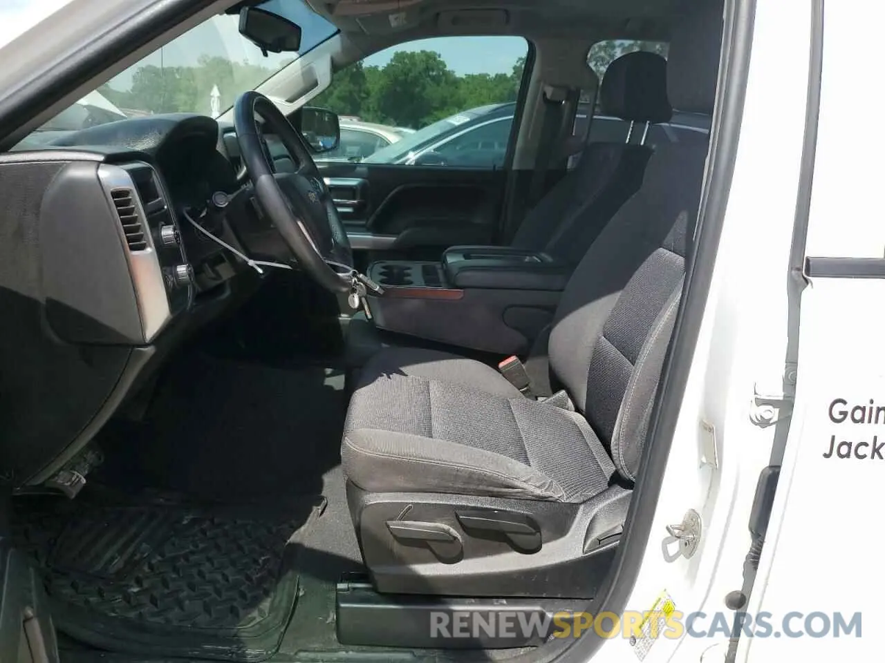 7 Photograph of a damaged car 2GCVKPEC7K1149069 CHEVROLET ALL Models 2019