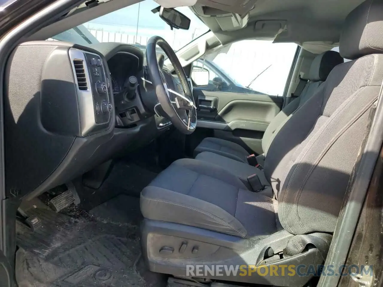 7 Photograph of a damaged car 2GCVKPEC7K1162520 CHEVROLET ALL Models 2019