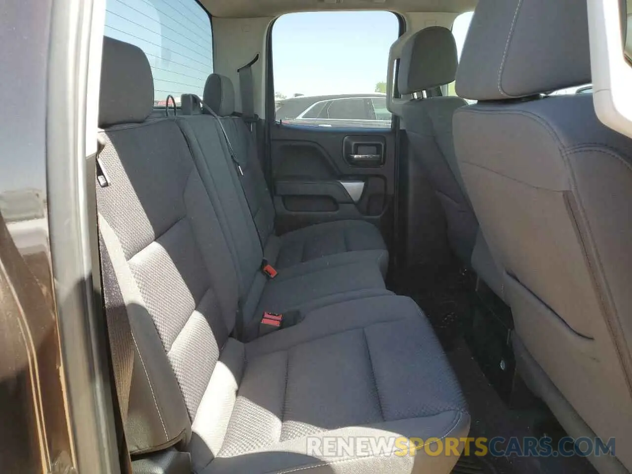 10 Photograph of a damaged car 2GCVKPEC7K1173534 CHEVROLET ALL Models 2019