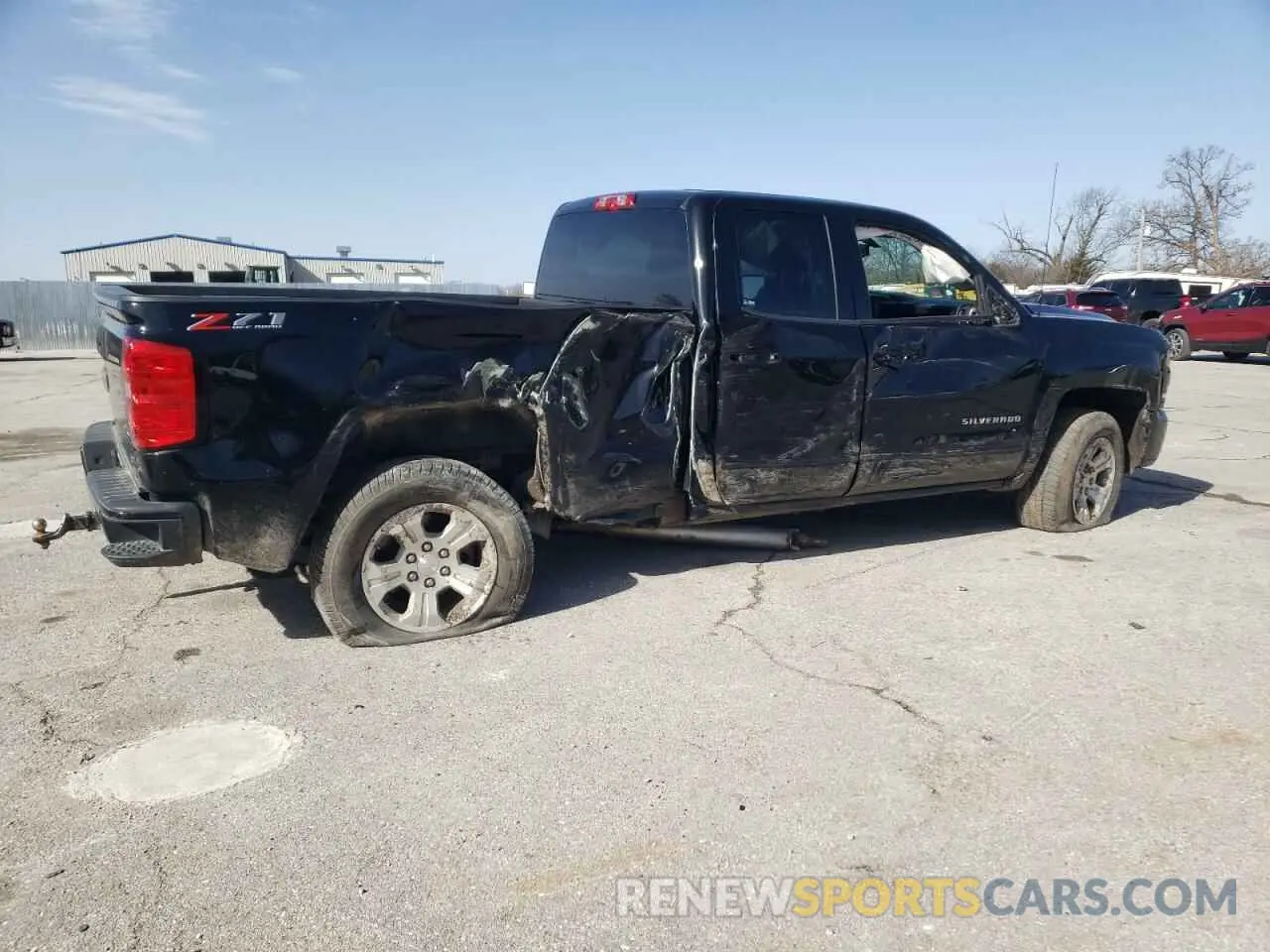 3 Photograph of a damaged car 2GCVKPEC8K1106358 CHEVROLET ALL Models 2019