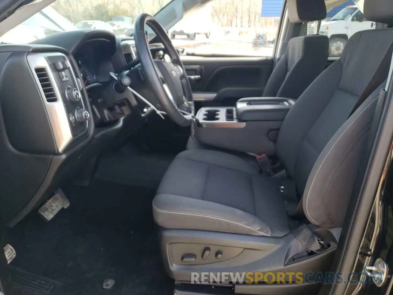 7 Photograph of a damaged car 2GCVKPEC8K1106358 CHEVROLET ALL Models 2019