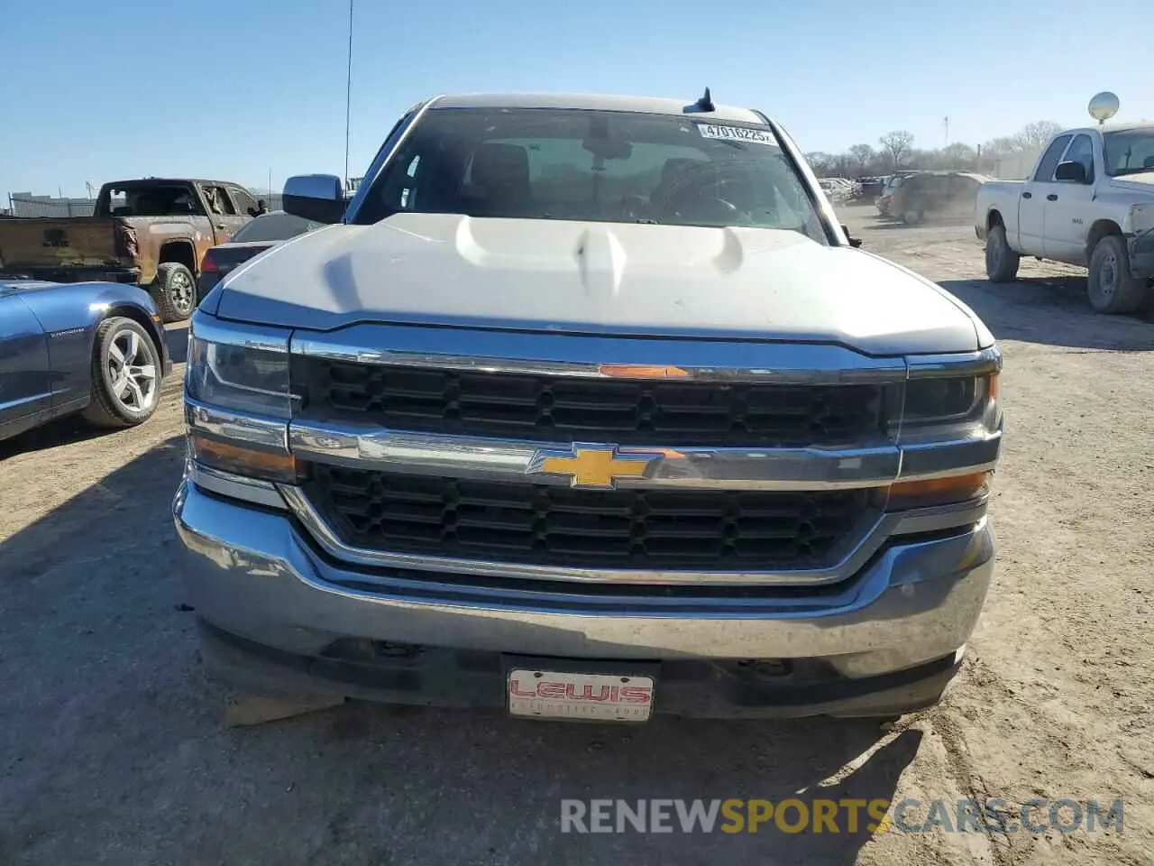 5 Photograph of a damaged car 2GCVKPEC8K1143281 CHEVROLET ALL Models 2019