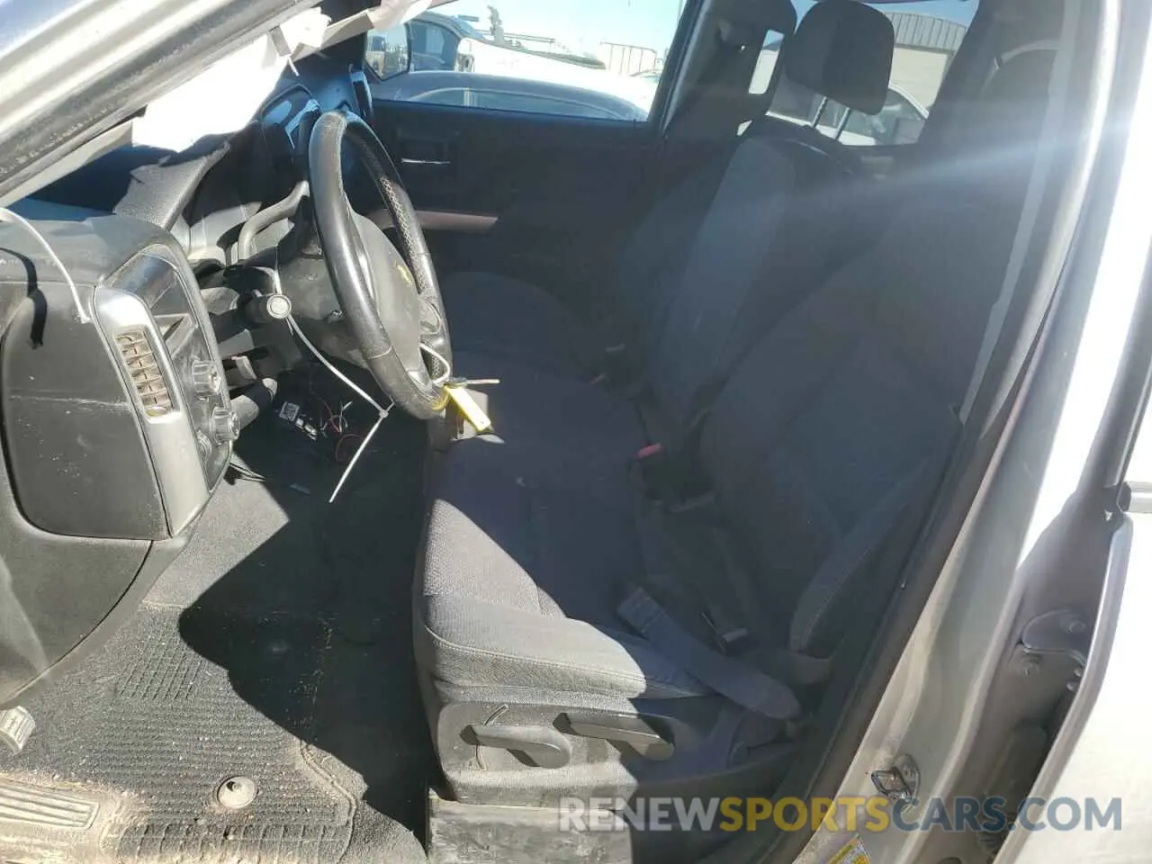 7 Photograph of a damaged car 2GCVKPEC8K1143281 CHEVROLET ALL Models 2019