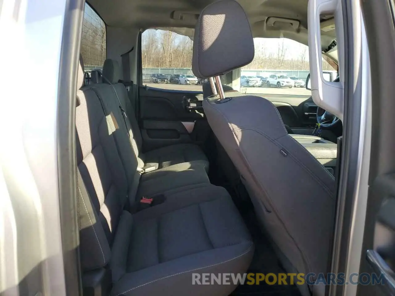 10 Photograph of a damaged car 2GCVKPEC8K1167614 CHEVROLET ALL Models 2019