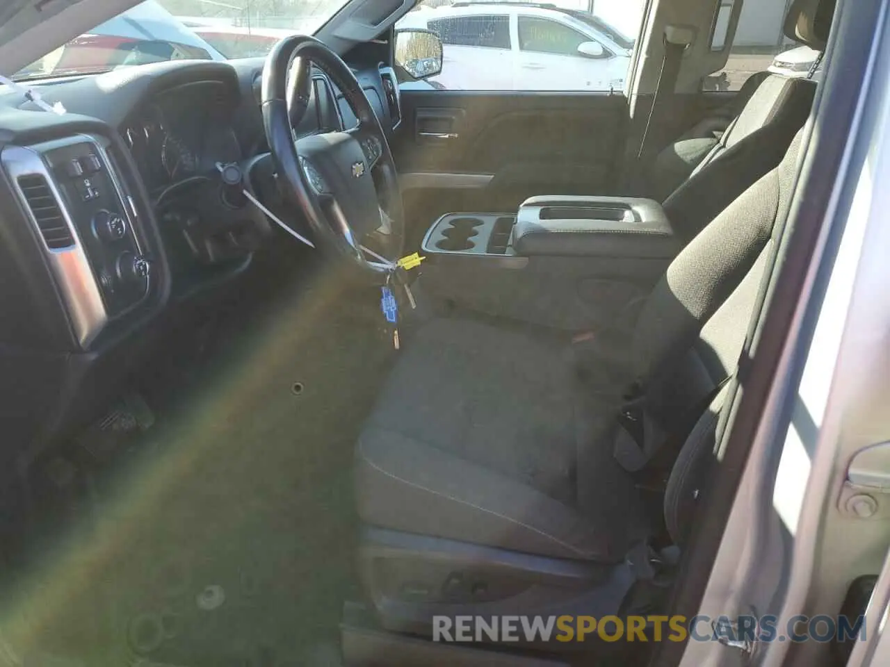 7 Photograph of a damaged car 2GCVKPEC8K1167614 CHEVROLET ALL Models 2019