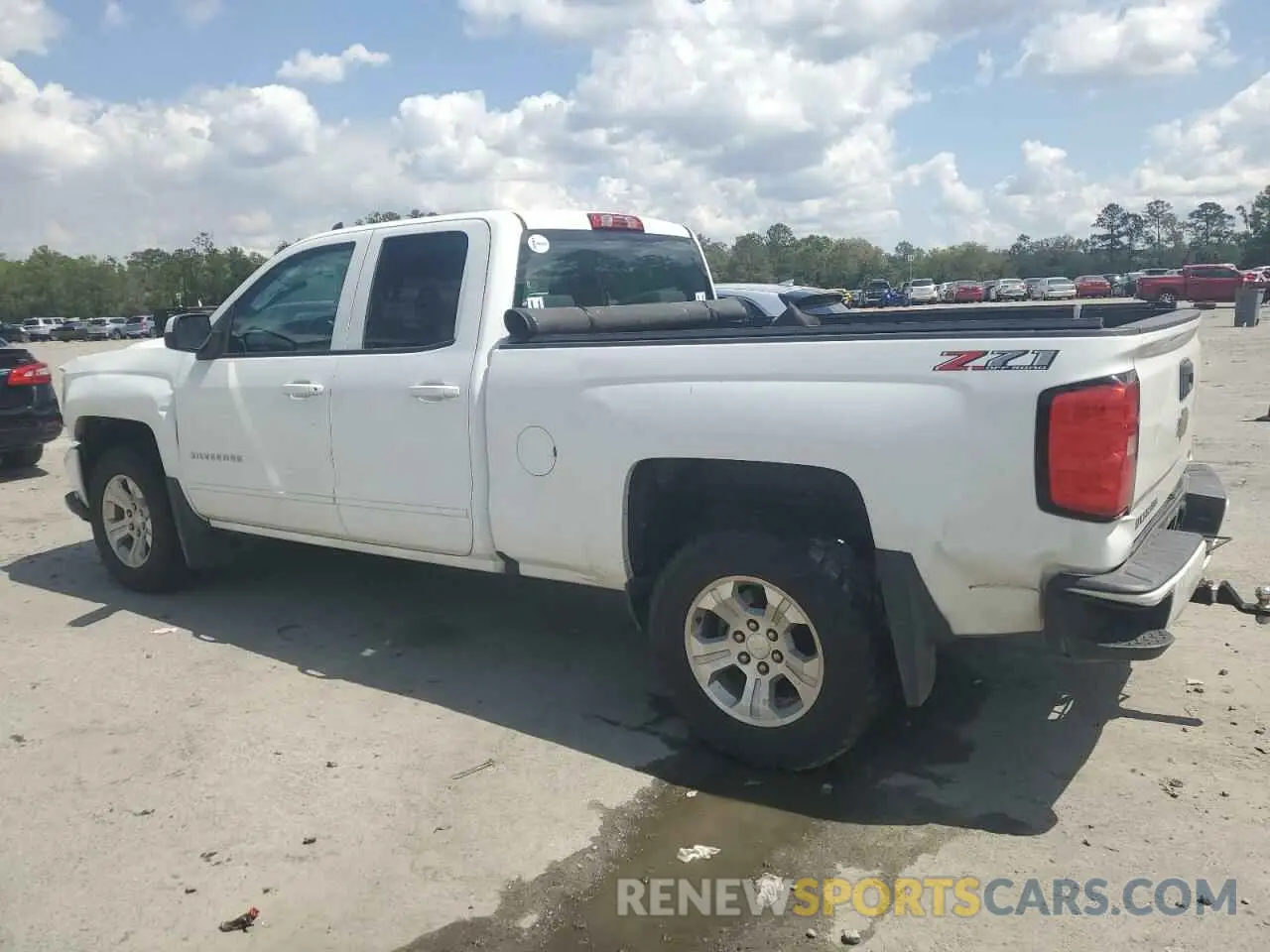 2 Photograph of a damaged car 2GCVKPEC8K1235572 CHEVROLET ALL Models 2019