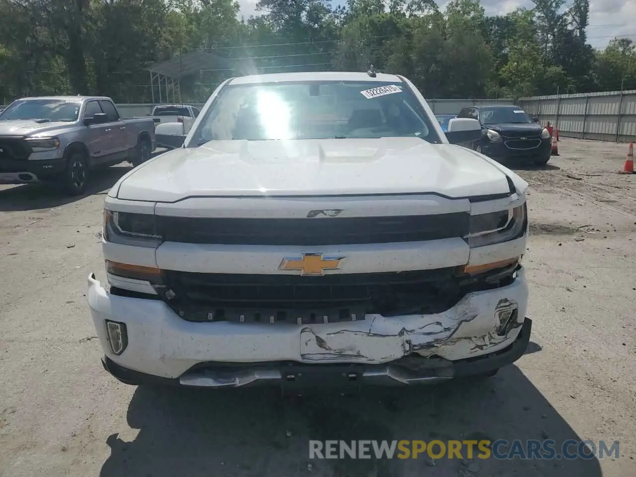 5 Photograph of a damaged car 2GCVKPEC8K1235572 CHEVROLET ALL Models 2019