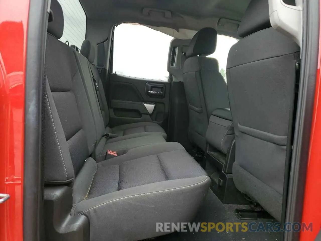 10 Photograph of a damaged car 2GCVKPEC9K1114453 CHEVROLET ALL Models 2019