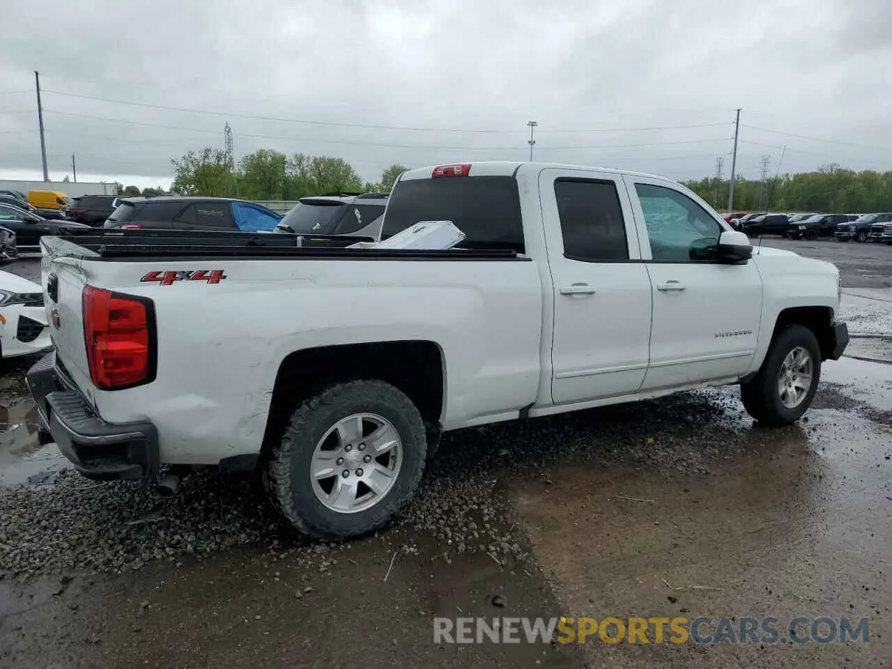 3 Photograph of a damaged car 2GCVKPEC9K1132631 CHEVROLET ALL Models 2019