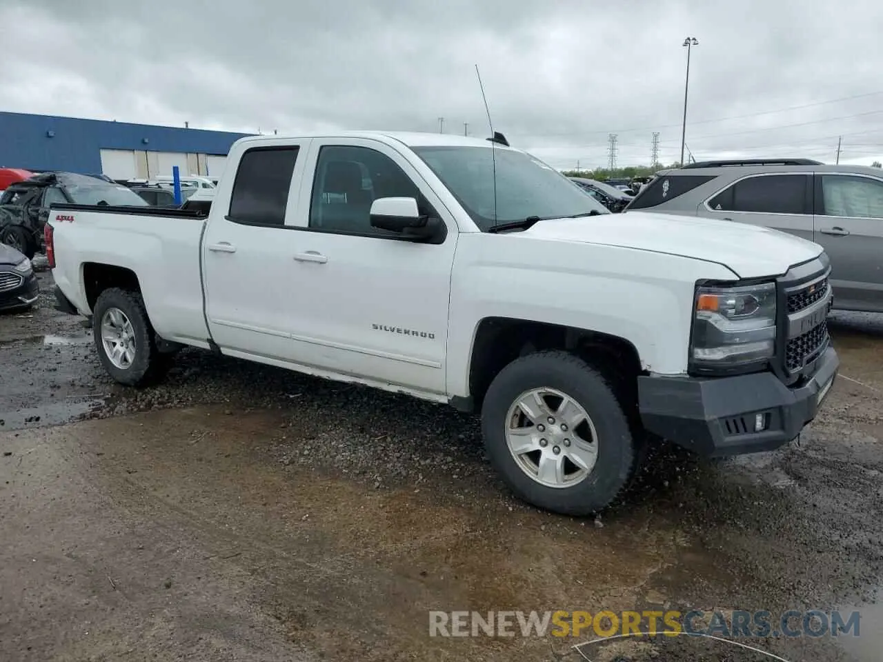 4 Photograph of a damaged car 2GCVKPEC9K1132631 CHEVROLET ALL Models 2019