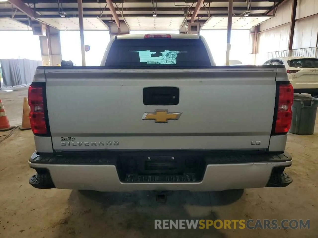 6 Photograph of a damaged car 2GCVKPECXK1100609 CHEVROLET ALL Models 2019