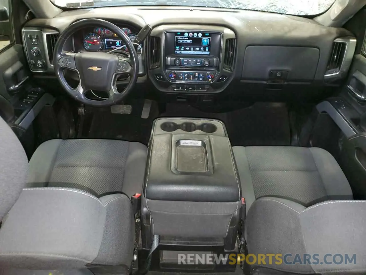 8 Photograph of a damaged car 2GCVKPECXK1100609 CHEVROLET ALL Models 2019