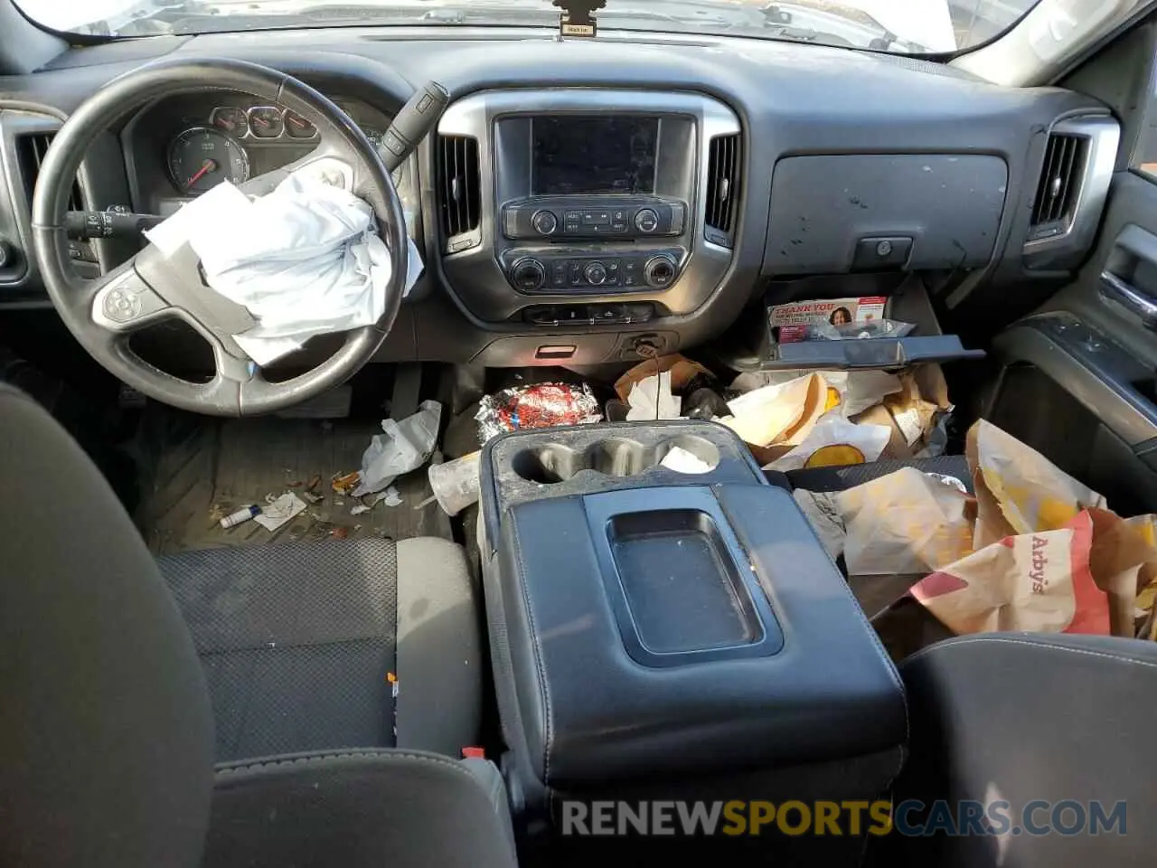 8 Photograph of a damaged car 2GCVKPECXK1101954 CHEVROLET ALL Models 2019
