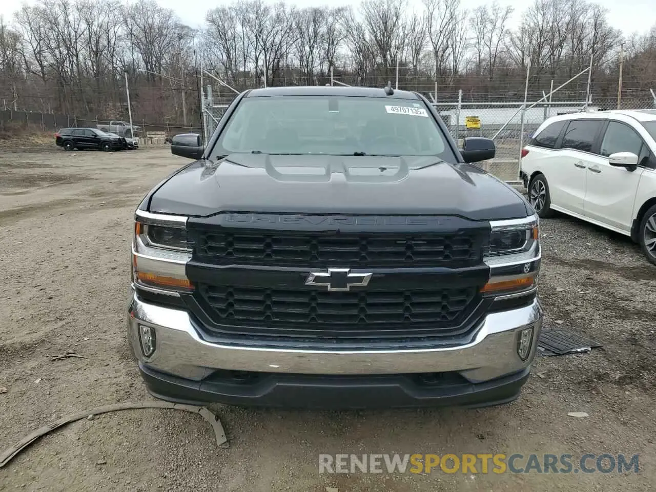 5 Photograph of a damaged car 2GCVKPECXK1117118 CHEVROLET ALL Models 2019