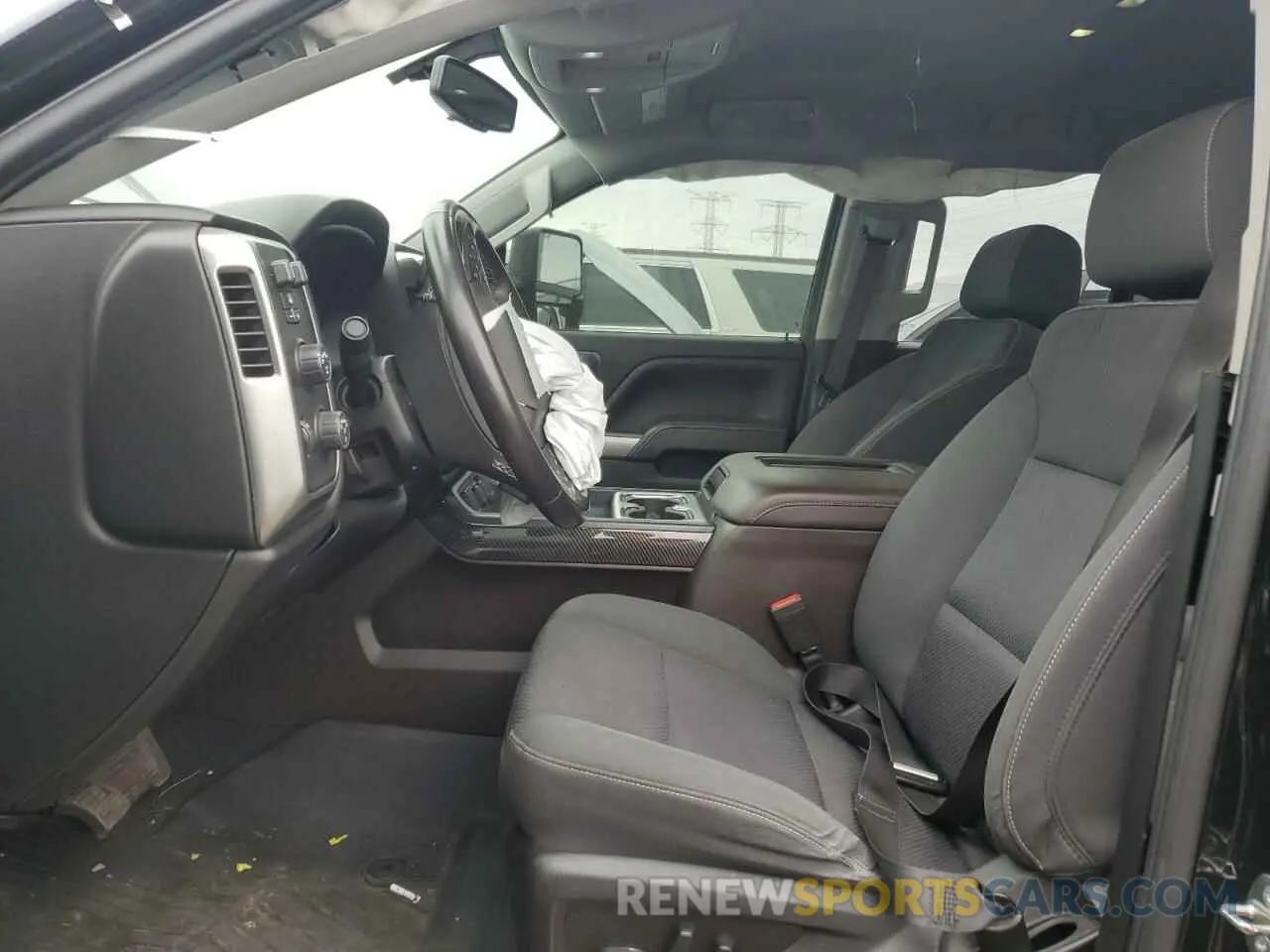 7 Photograph of a damaged car 2GCVKPECXK1209491 CHEVROLET ALL Models 2019