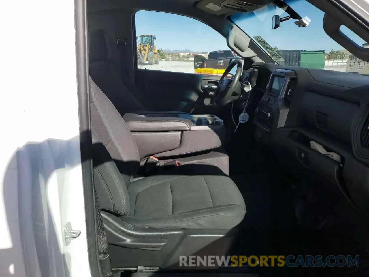 10 Photograph of a damaged car 3GCNWAEF0KG310588 CHEVROLET ALL Models 2019