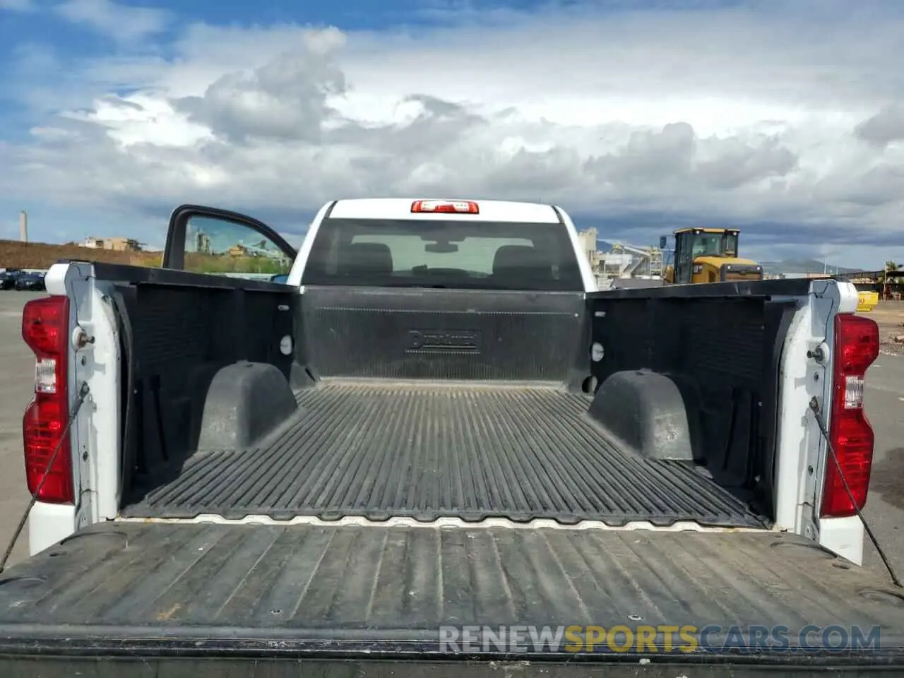 10 Photograph of a damaged car 3GCNWAEF2KG202277 CHEVROLET ALL Models 2019