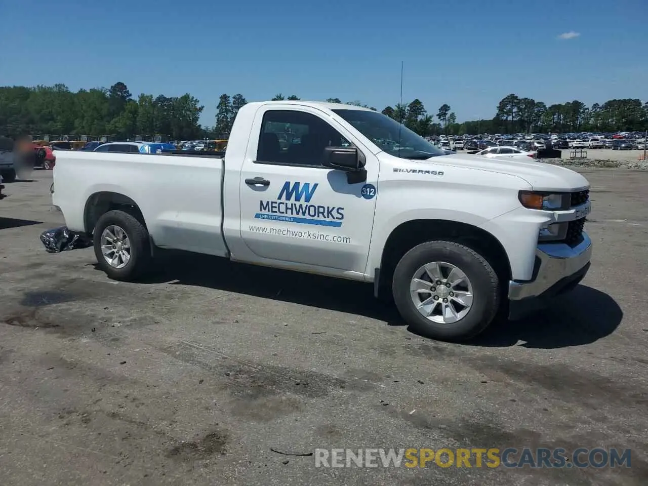 4 Photograph of a damaged car 3GCNWAEF5KG236519 CHEVROLET ALL Models 2019