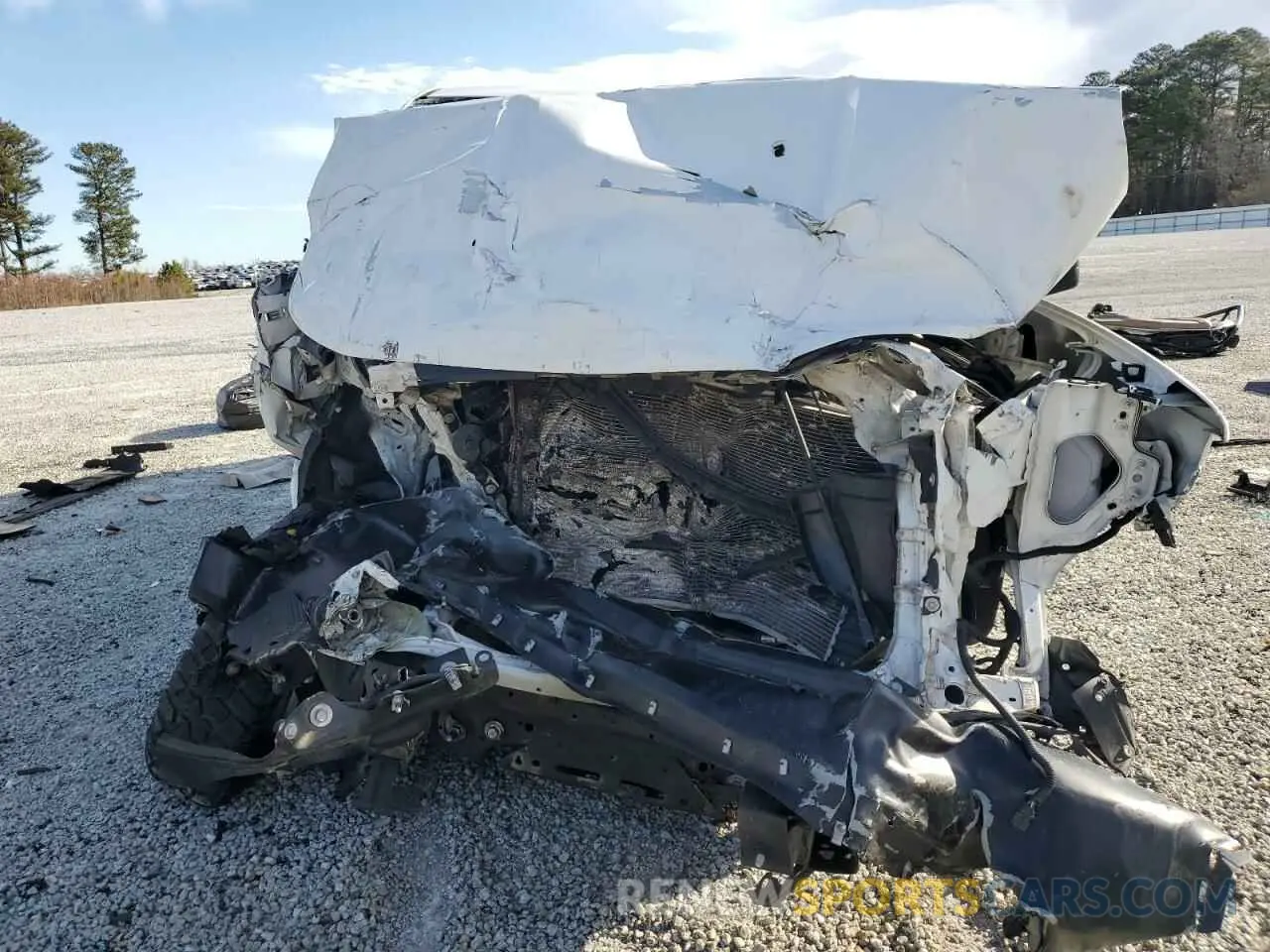 5 Photograph of a damaged car 3GCNWAEH3KG244202 CHEVROLET ALL Models 2019