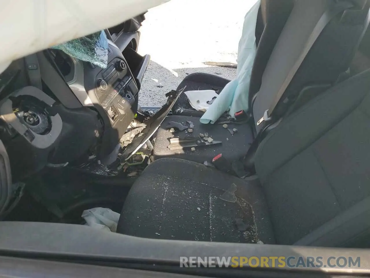 7 Photograph of a damaged car 3GCNWAEH3KG244202 CHEVROLET ALL Models 2019