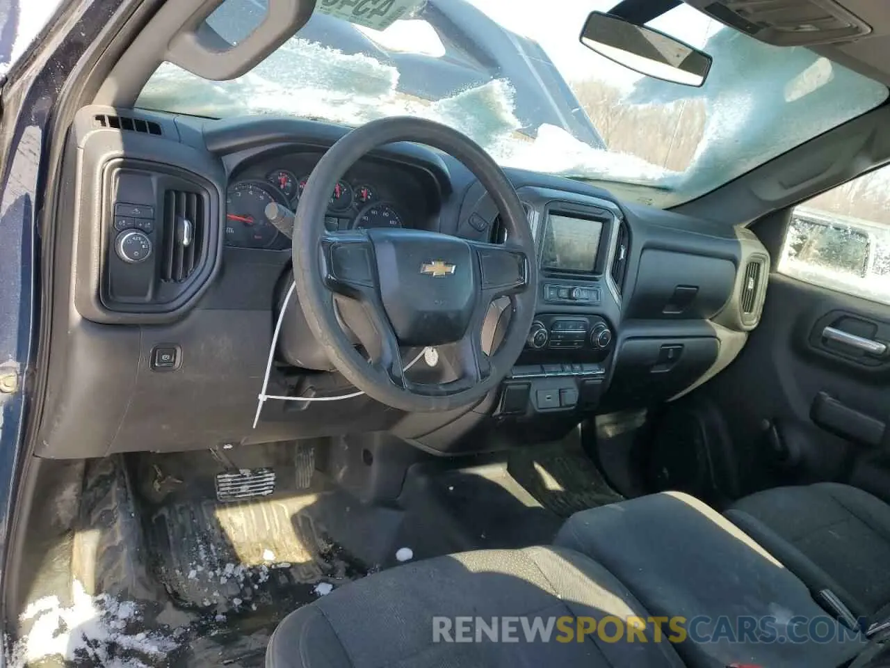 8 Photograph of a damaged car 3GCNWAEH7KG242923 CHEVROLET ALL Models 2019