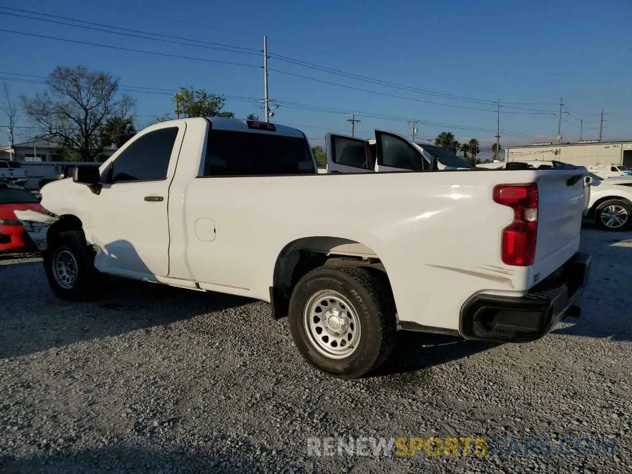 2 Photograph of a damaged car 3GCNWAEH8KG224608 CHEVROLET ALL Models 2019