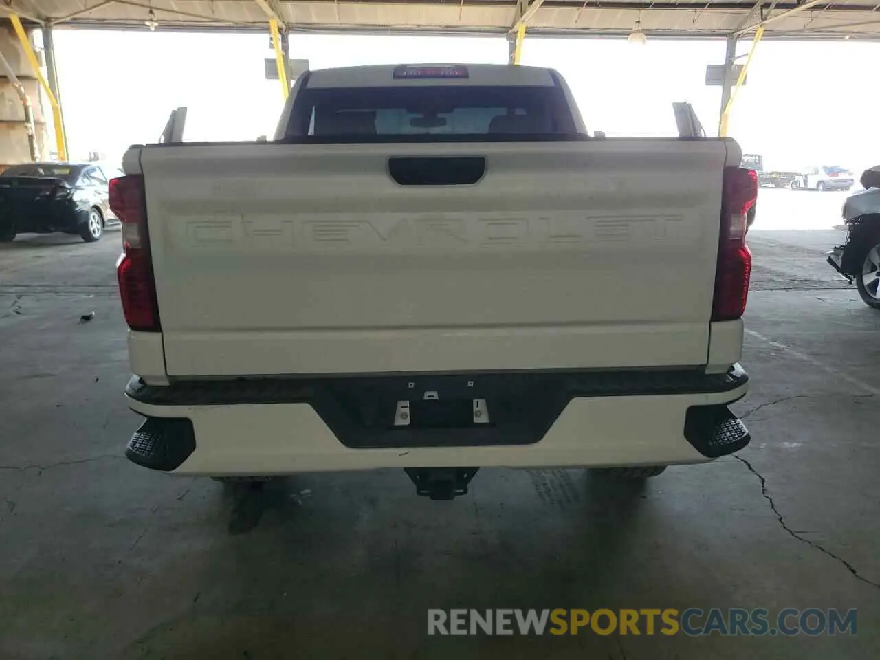 6 Photograph of a damaged car 3GCNWAEH9KG300837 CHEVROLET ALL Models 2019