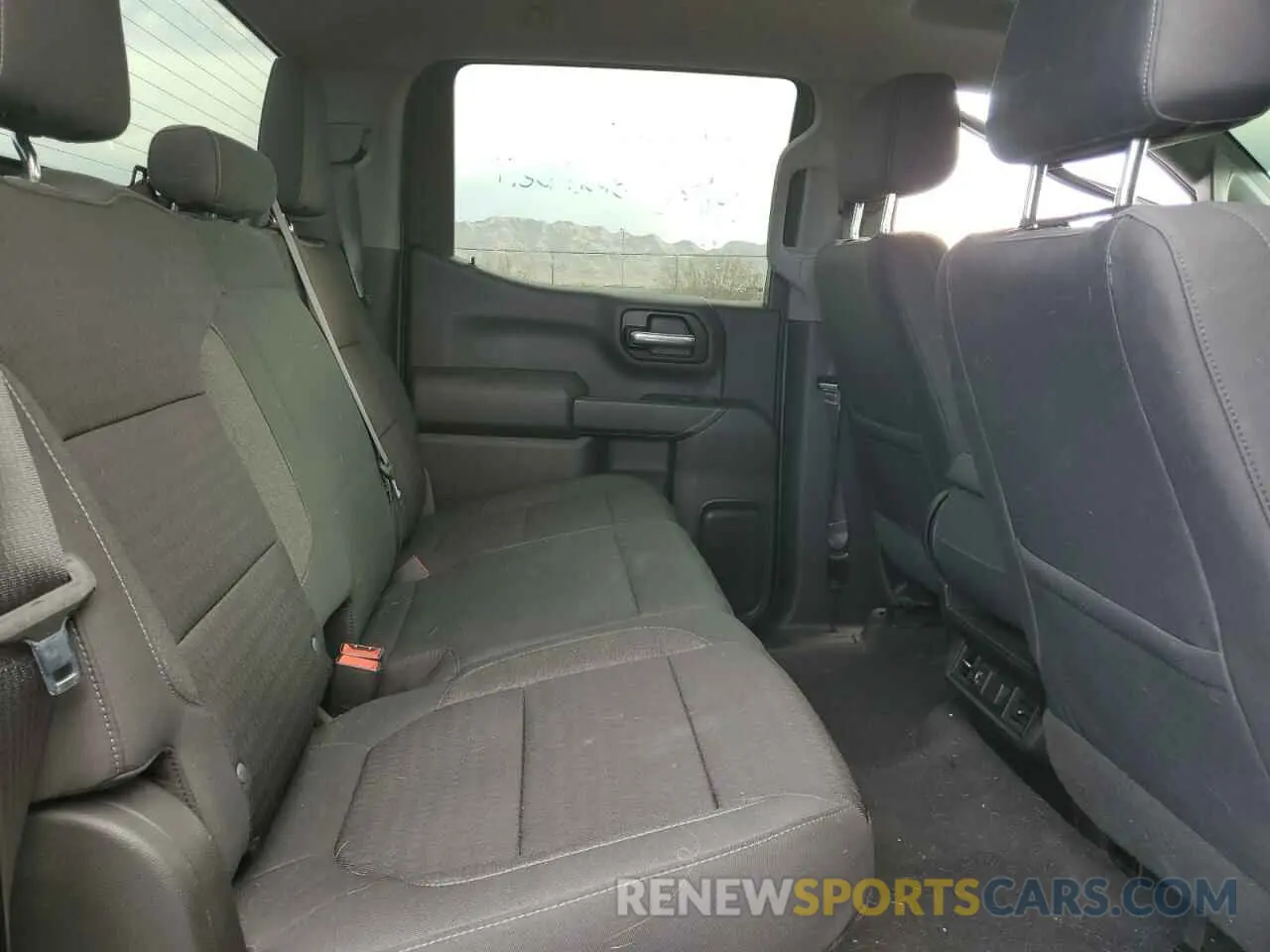 10 Photograph of a damaged car 3GCPWCED0KG253280 CHEVROLET ALL Models 2019