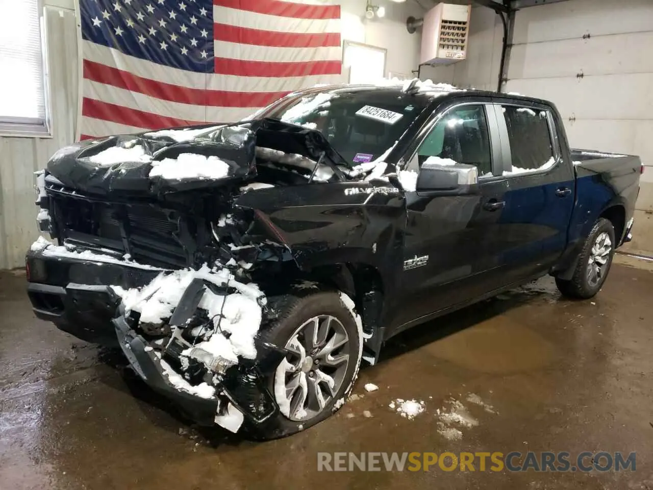 1 Photograph of a damaged car 3GCPWCED0KG264117 CHEVROLET ALL Models 2019