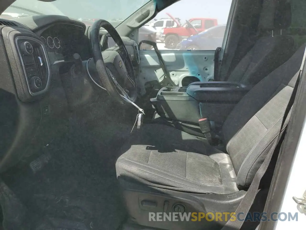 7 Photograph of a damaged car 3GCPWCED0KG282052 CHEVROLET ALL Models 2019
